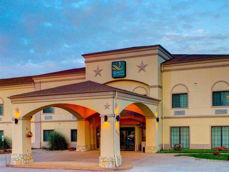 Quality Inn & Suites - Glen Rose Exteriér fotografie