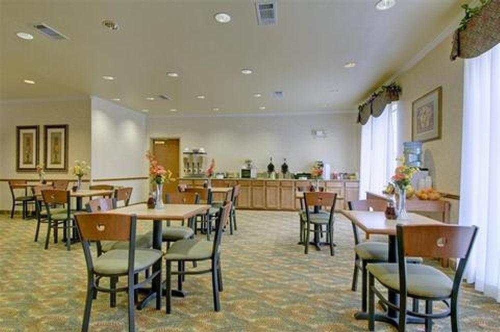 Quality Inn & Suites - Glen Rose Restaurace fotografie