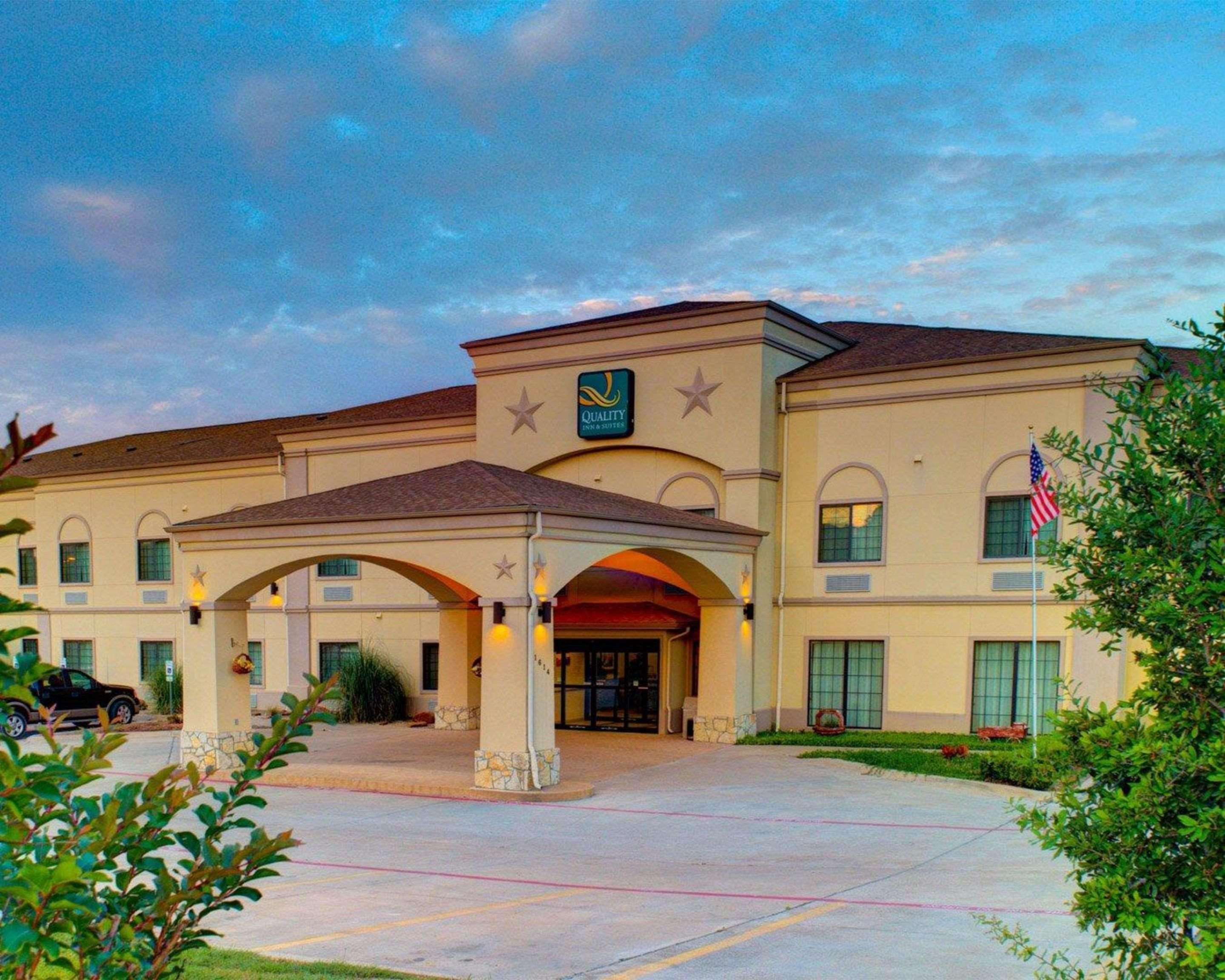 Quality Inn & Suites - Glen Rose Exteriér fotografie