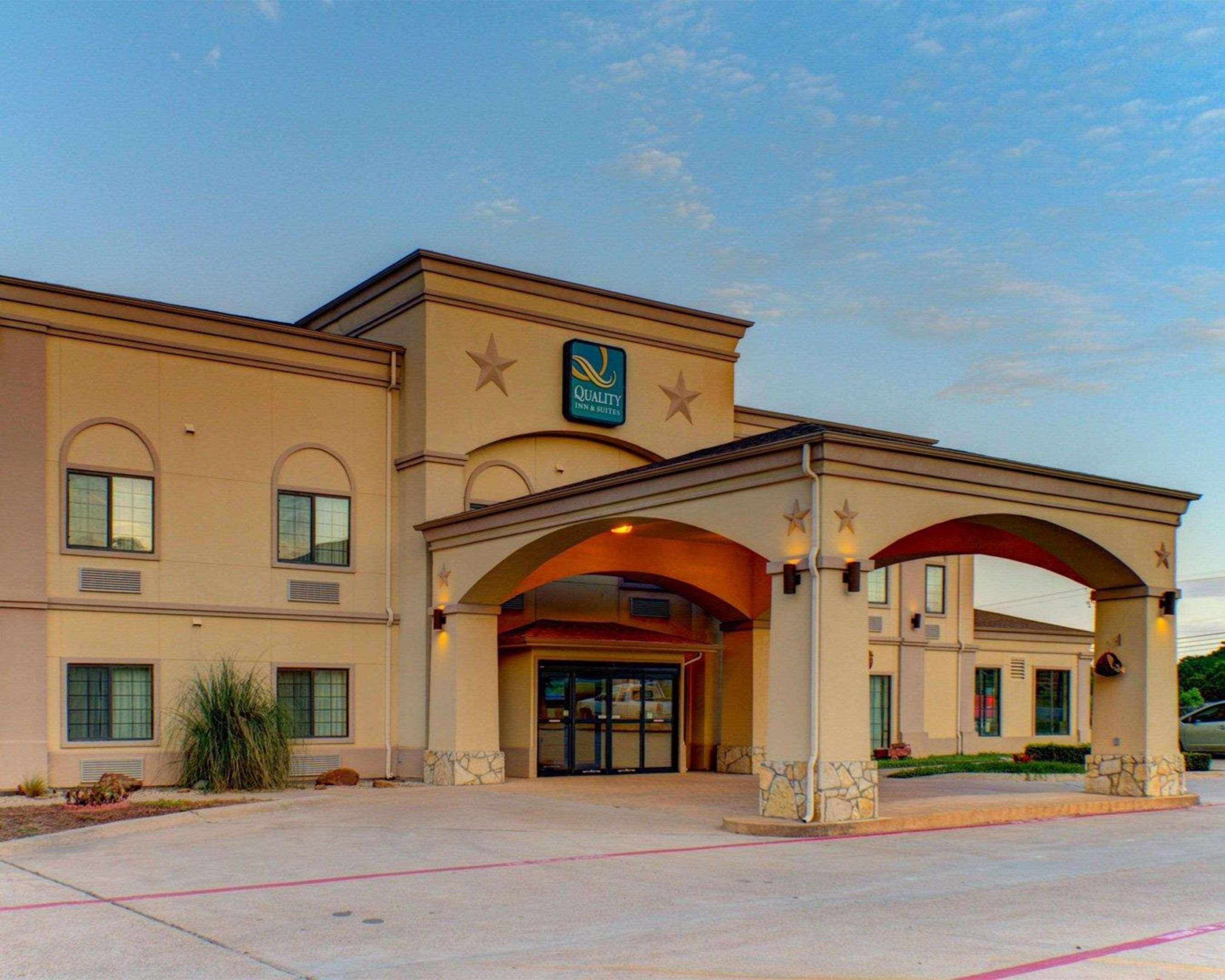 Quality Inn & Suites - Glen Rose Exteriér fotografie